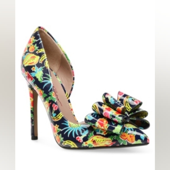 EUC Betsey Johnson Prince Fruit Print Heels Size 8 Like New - Picture 1 of 6